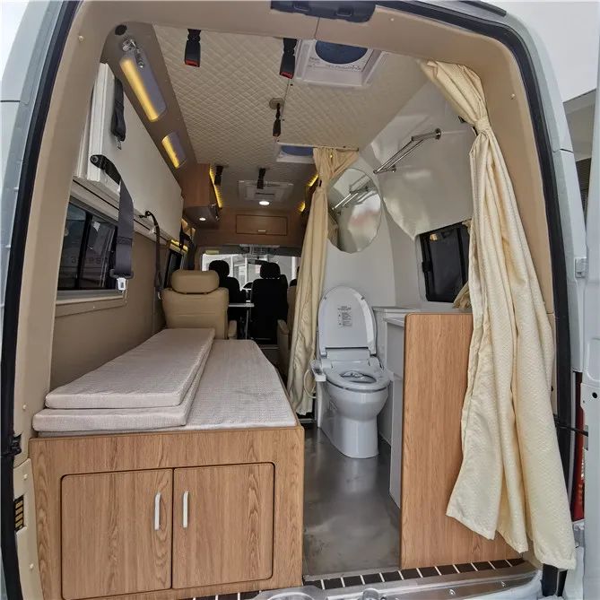 想買(mǎi)輛房車(chē)環(huán)游中國(guó)，該選B型還是C型？