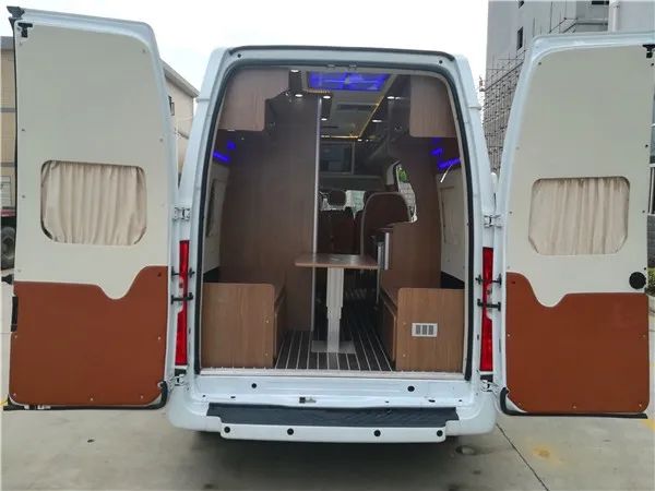 想買(mǎi)輛房車(chē)環(huán)游中國(guó)，該選B型還是C型？