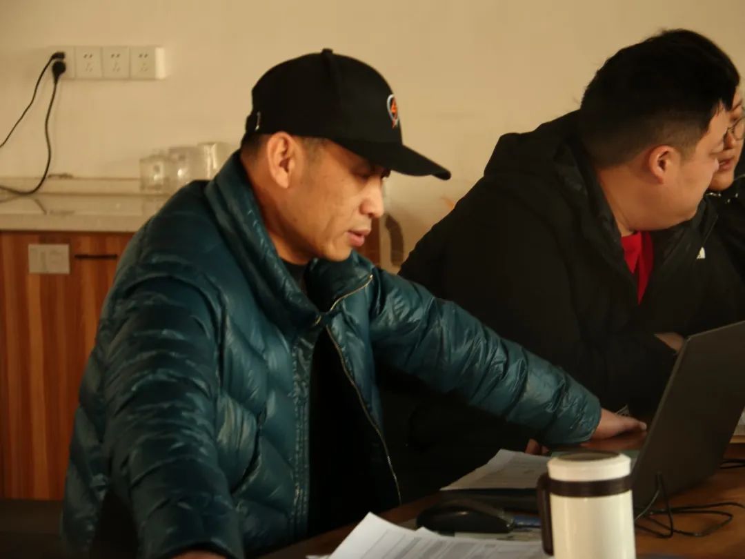 以用戶為中心，覽眾房車高管與用戶在線懇談