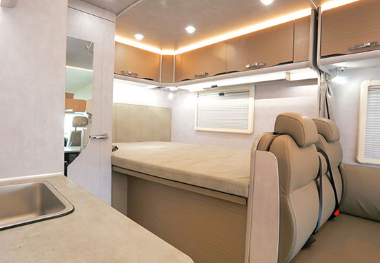 塞拉維非拓展房車(chē)